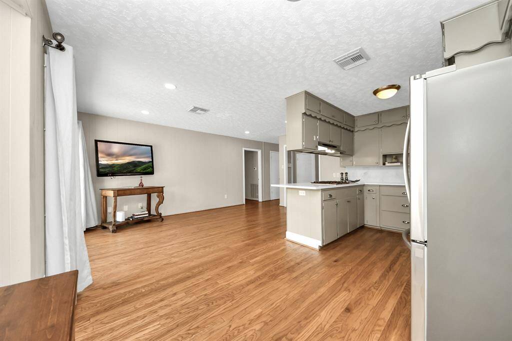 Spacious open layout ideal for entertaining and family gatherings.