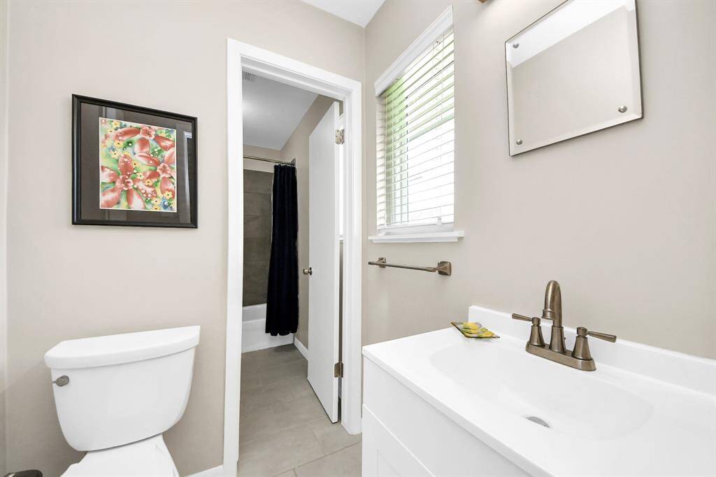 Experience privacy and convenience in the master bedroom with its own ensuite .
