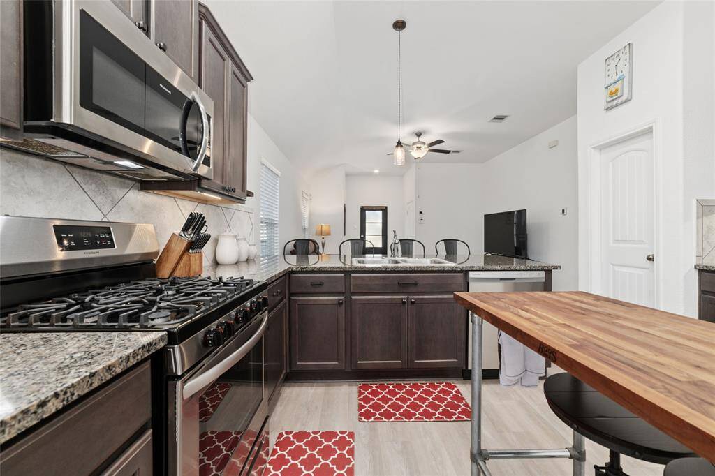 Another view of kitchen