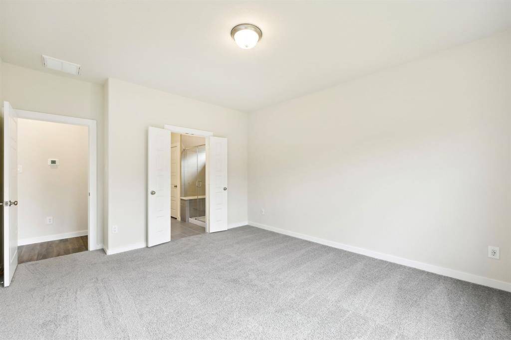 Photo is not of the actual home but is an inspirational photo of builder’s model home and may depict options, furnishings, and/or decorator features that are not included.