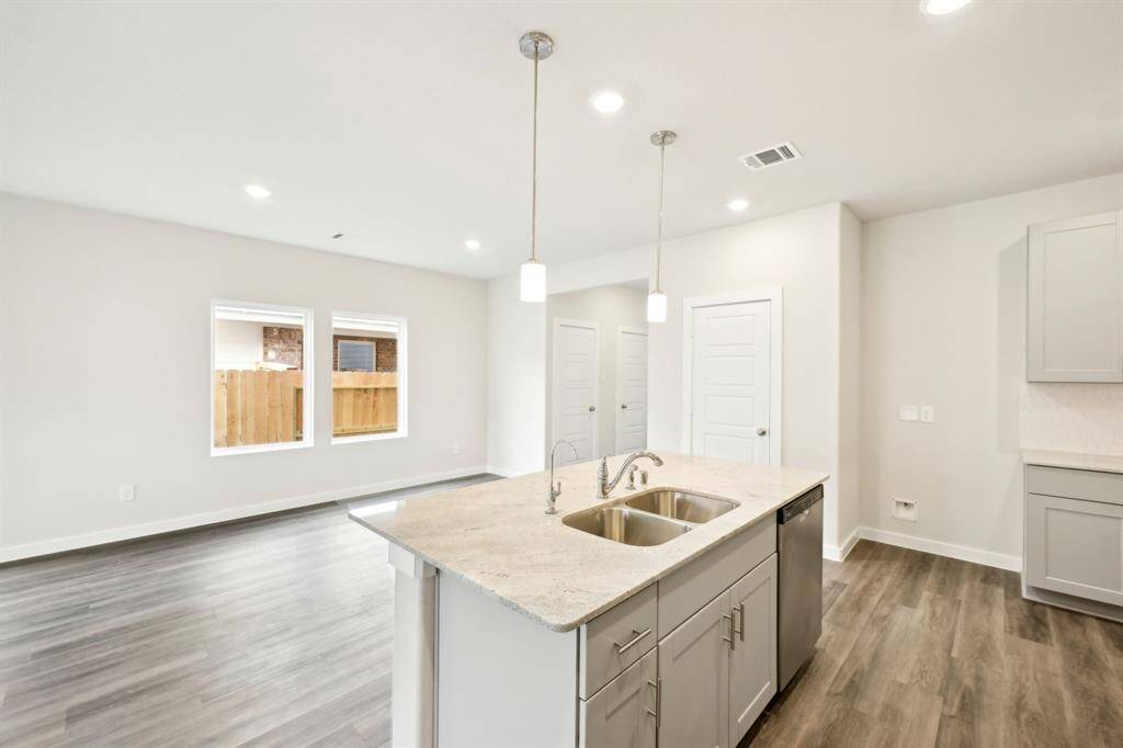 Photo is not of the actual home but is an inspirational photo of builder’s model home and may depict options, furnishings, and/or decorator features that are not included.