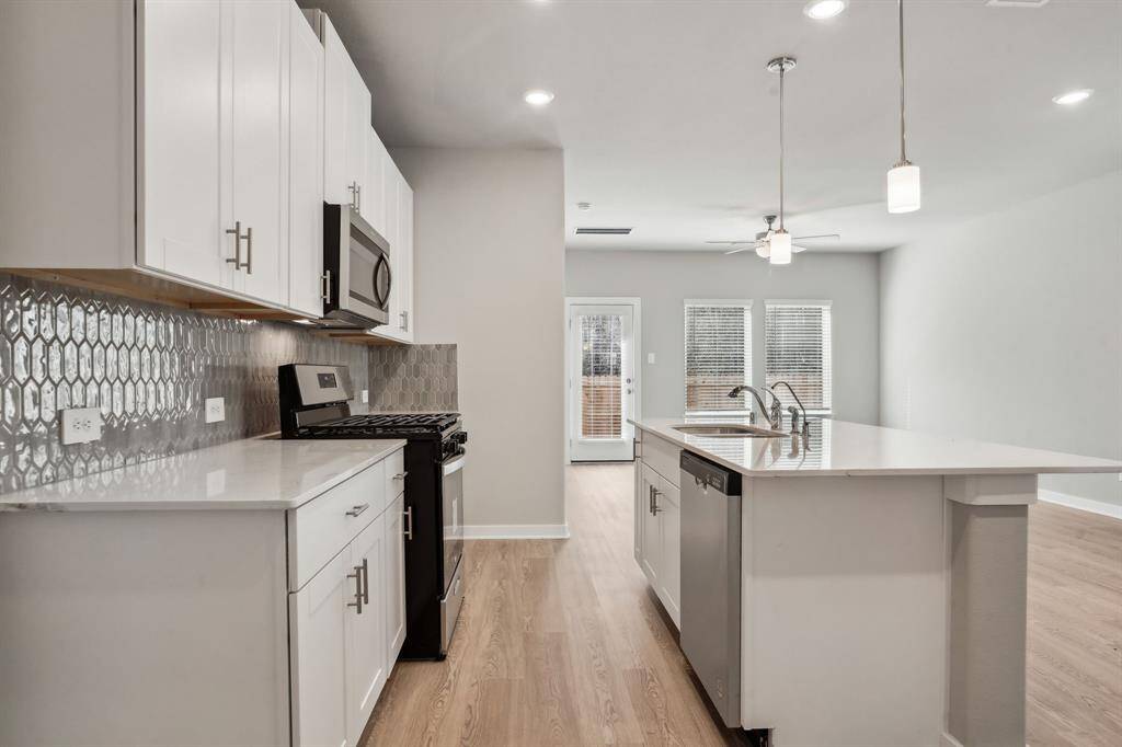 Photo is not of the actual home but is an inspirational photo of builder’s model home and may depict options, furnishings, and/or decorator features that are not included.