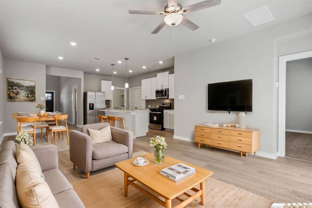 Photo is not of the actual home but is an inspirational photo of builder’s model home and may depict options, furnishings, and/or decorator features that are not included.