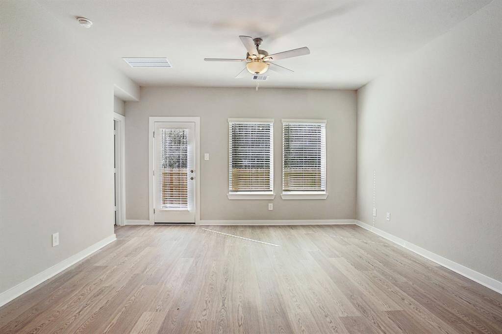 Photo is not of the actual home but is an inspirational photo of builder’s model home and may depict options, furnishings, and/or decorator features that are not included.