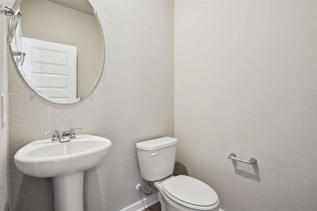 Photo is not of the actual home but is an inspirational photo of builder’s model home and may depict options, furnishings, and/or decorator features that are not included.