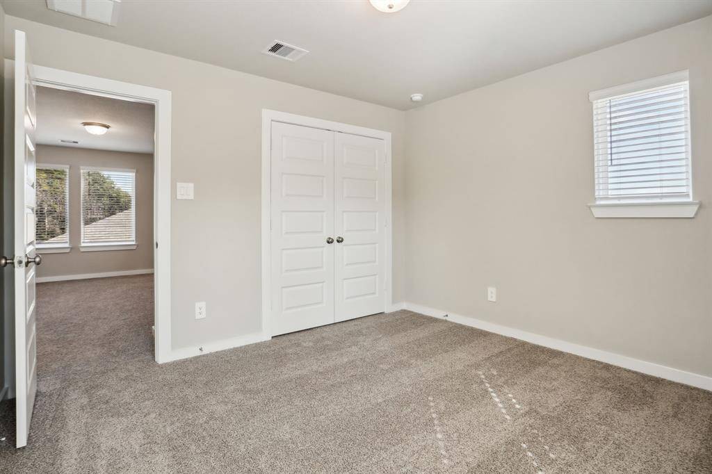 Photo is not of the actual home but is an inspirational photo of builder’s model home and may depict options, furnishings, and/or decorator features that are not included.