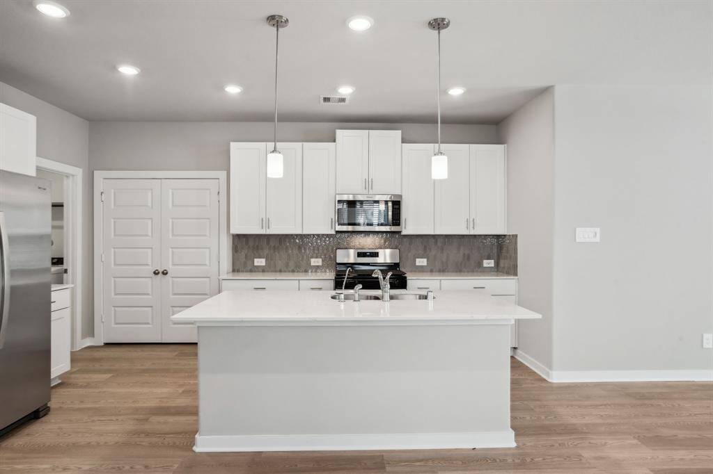 Photo is not of the actual home but is an inspirational photo of builder’s model home and may depict options, furnishings, and/or decorator features that are not included.