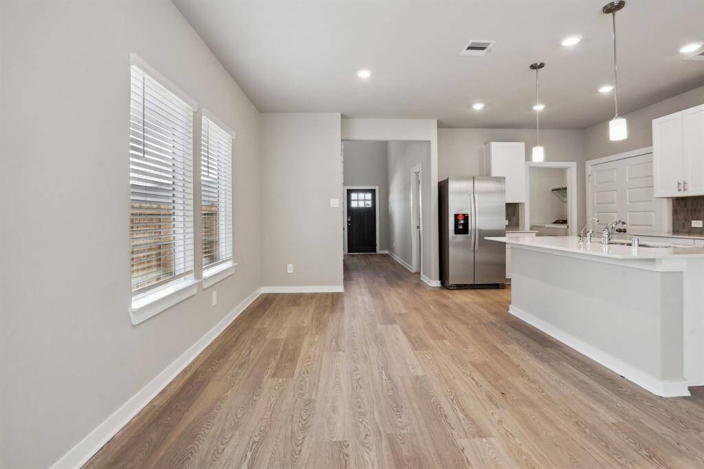 Photo is not of the actual home but is an inspirational photo of builder’s model home and may depict options, furnishings, and/or decorator features that are not included.