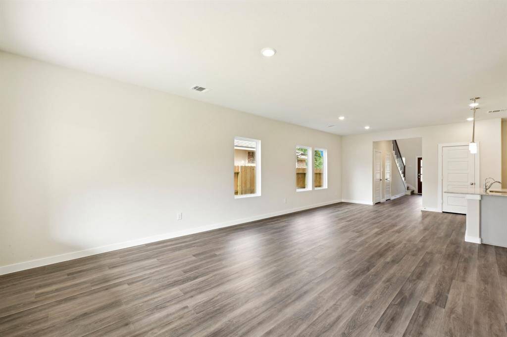 Photo is not of the actual home but is an inspirational photo of builder’s model home and may depict options, furnishings, and/or decorator features that are not included.
