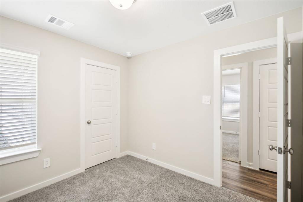 Photo is not of the actual home but is an inspirational photo of builder’s model home and may depict options, furnishings, and/or decorator features that are not included.