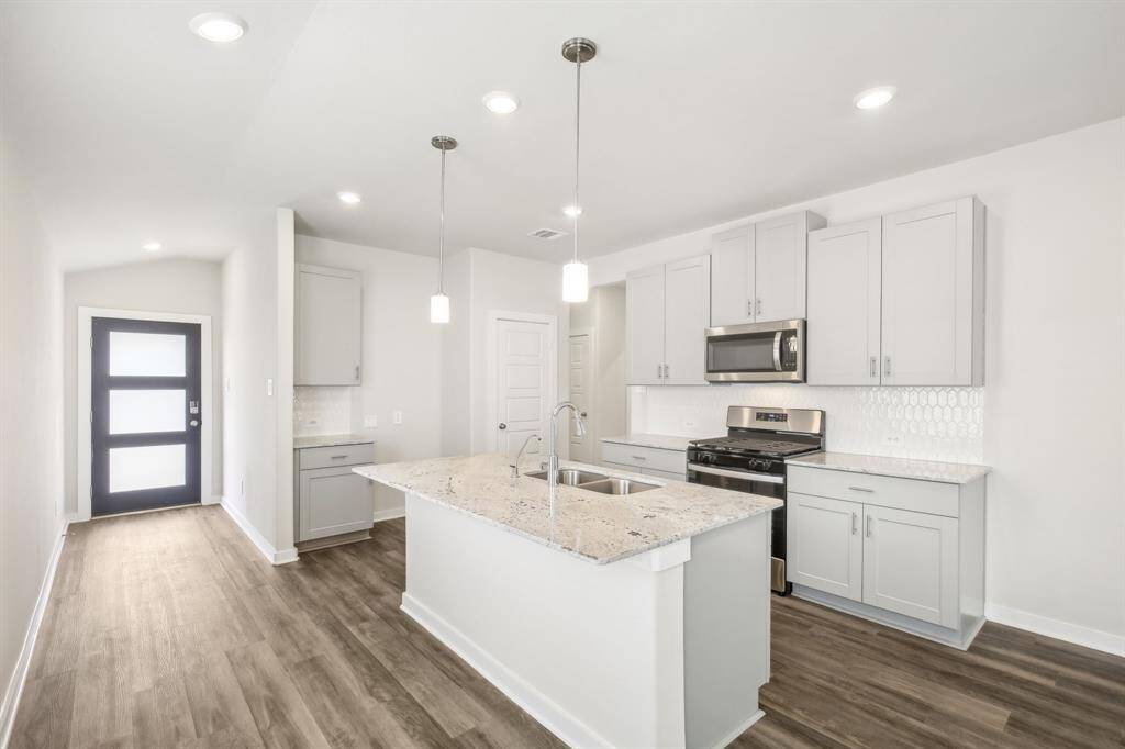 Photo is not of the actual home but is an inspirational photo of builder’s model home and may depict options, furnishings, and/or decorator features that are not included.