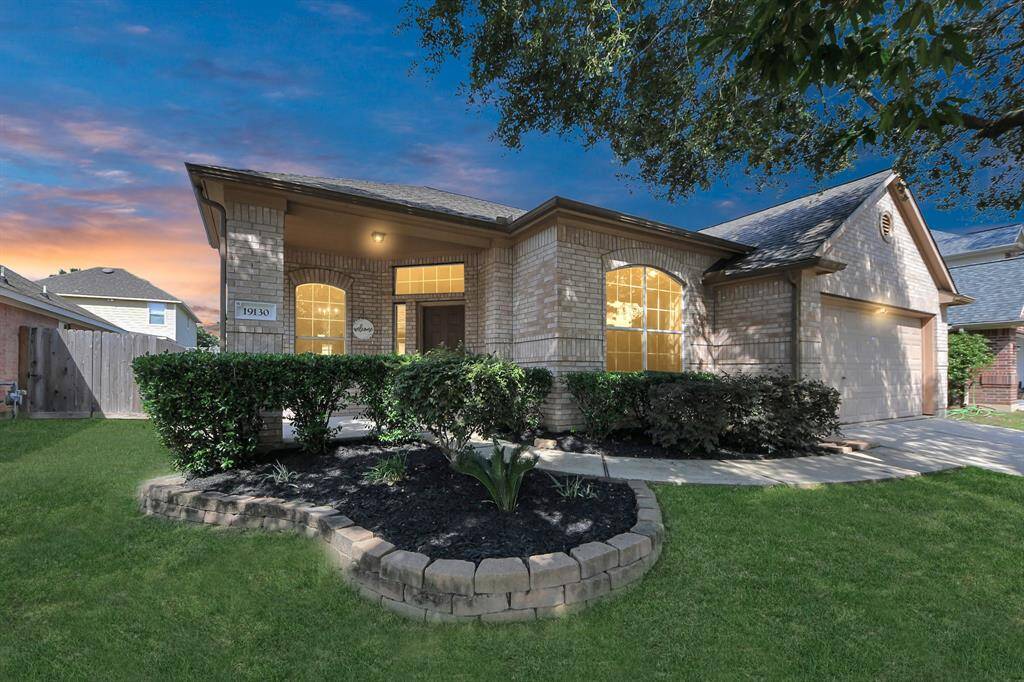 Welcome home! One-story beauty on a cul-de-sac street!