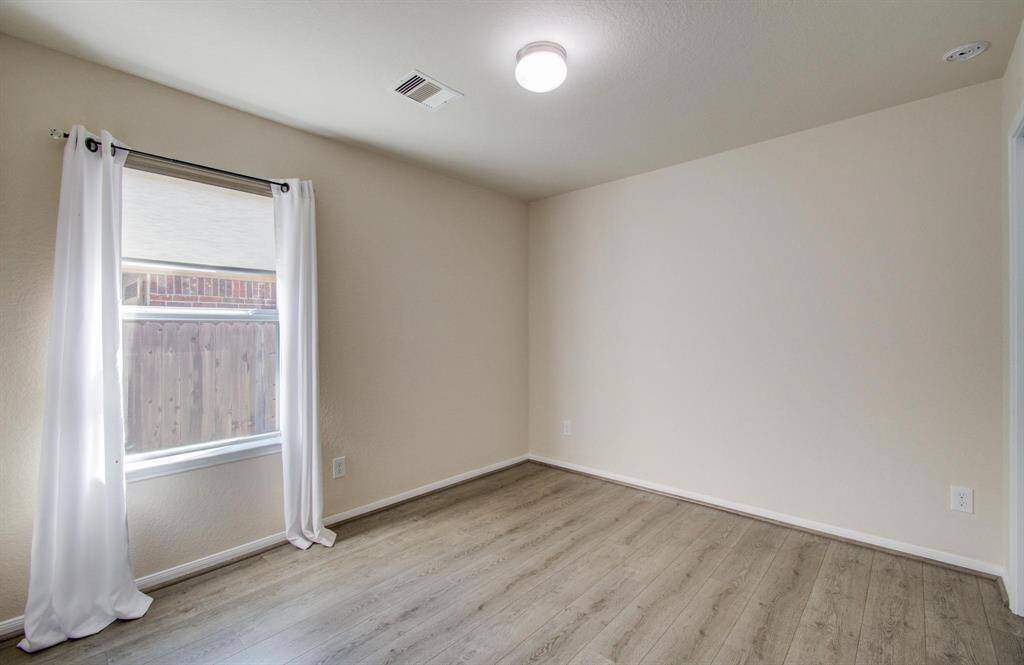 Third bedroom.