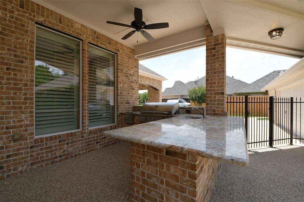 Outdoor grill