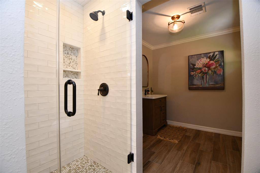 Guest house shower and bath
