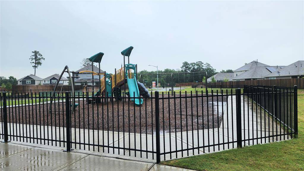 Park area accross from the pool and parking.