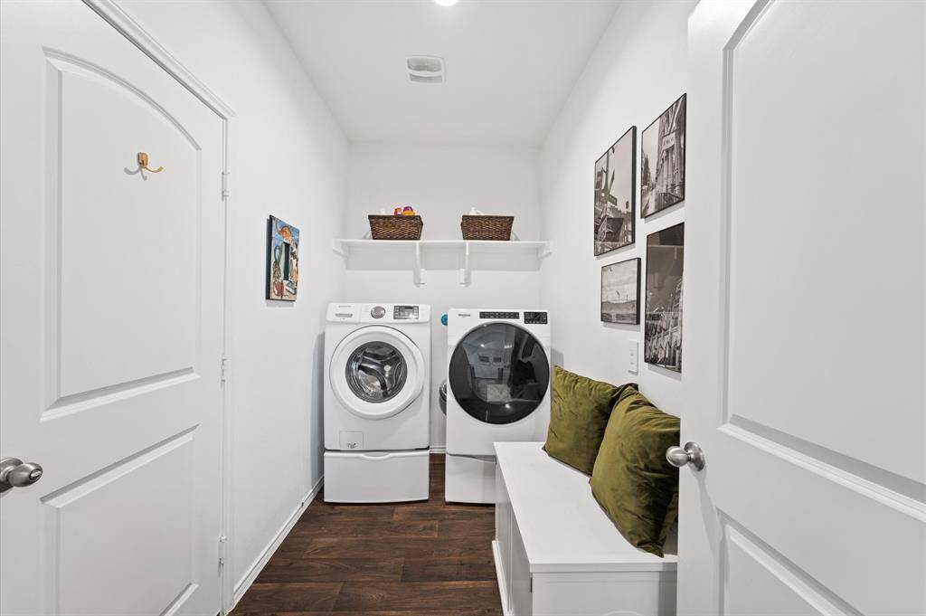 Large utility room!