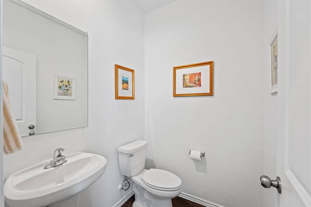 Guest bathroom on the first floor.