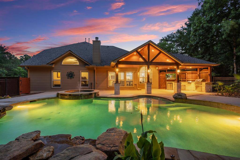 All outdoor areas are designed for relaxation, with lush surroundings and thoughtful design.