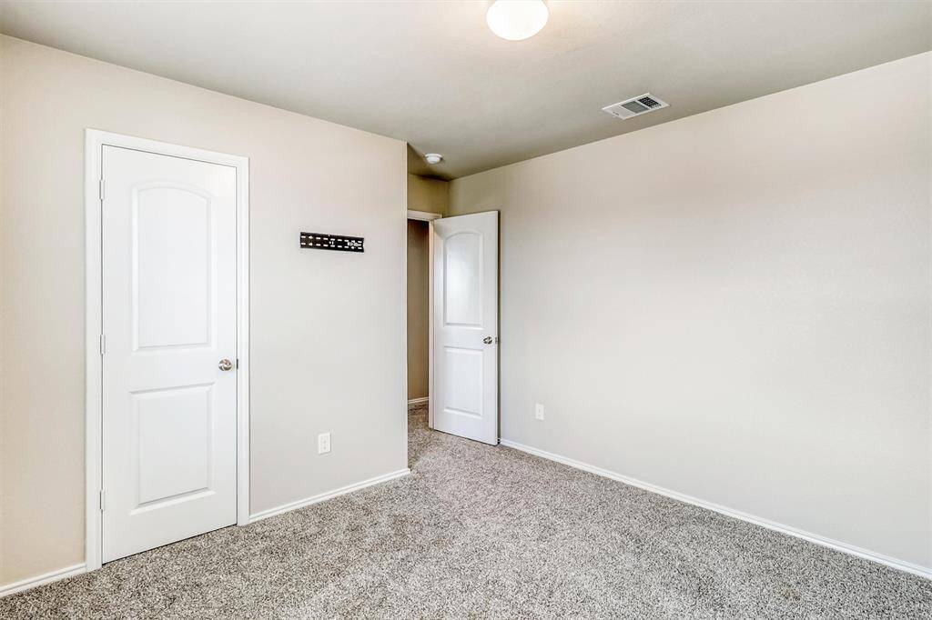 Secondary bedroom