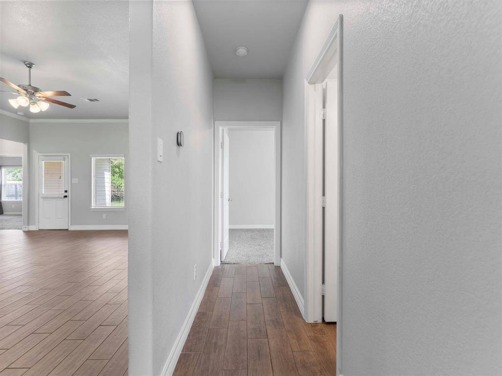 Hallway to bedrooms