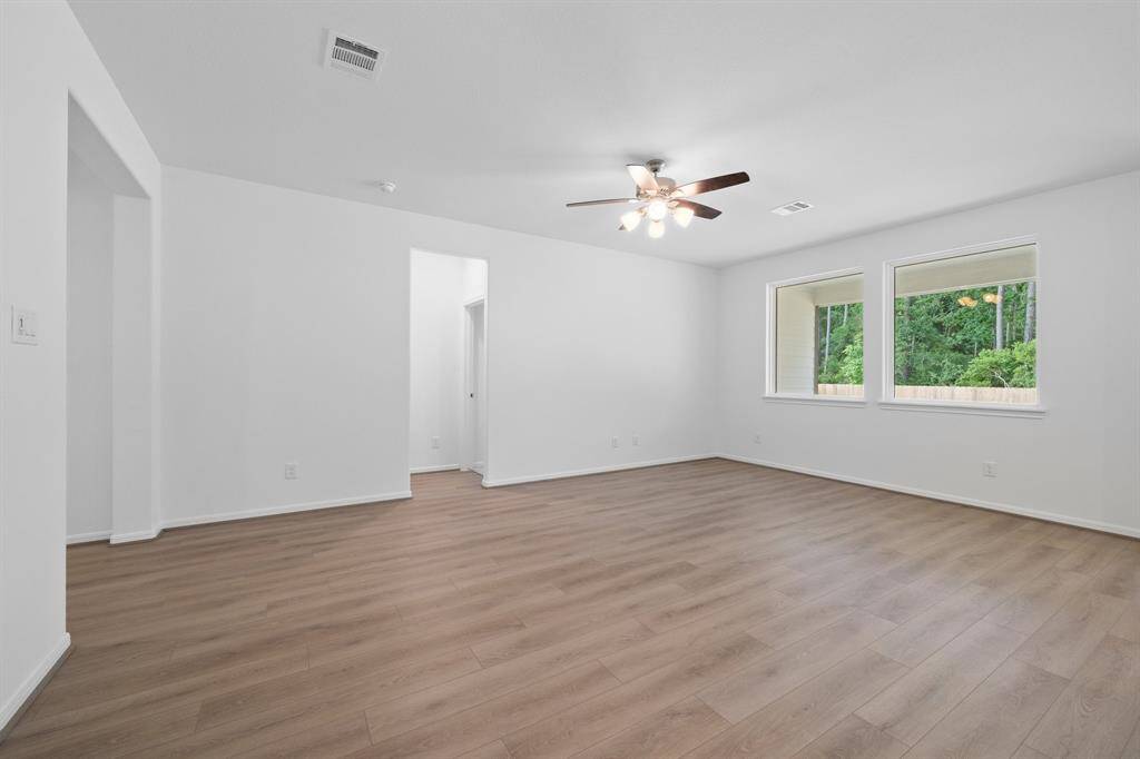 Note: Sample product photo. Actual exterior and interior selections may vary by homesite. Photo may be virtually staged
