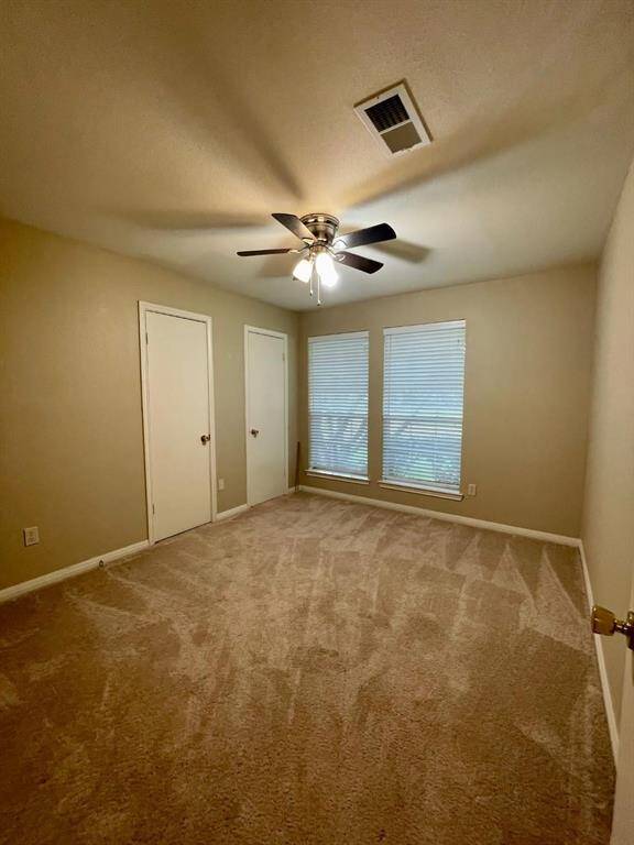 Secondary bedroom