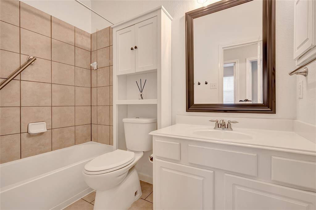 Full Bathroom
