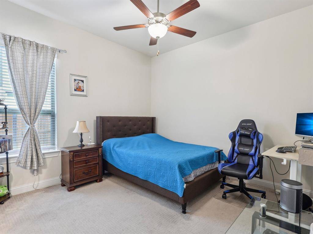 Secondary Bedroom w/ En Suite Bathroom