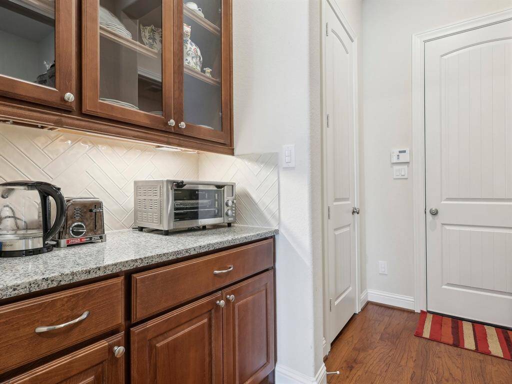 Butler's Pantry