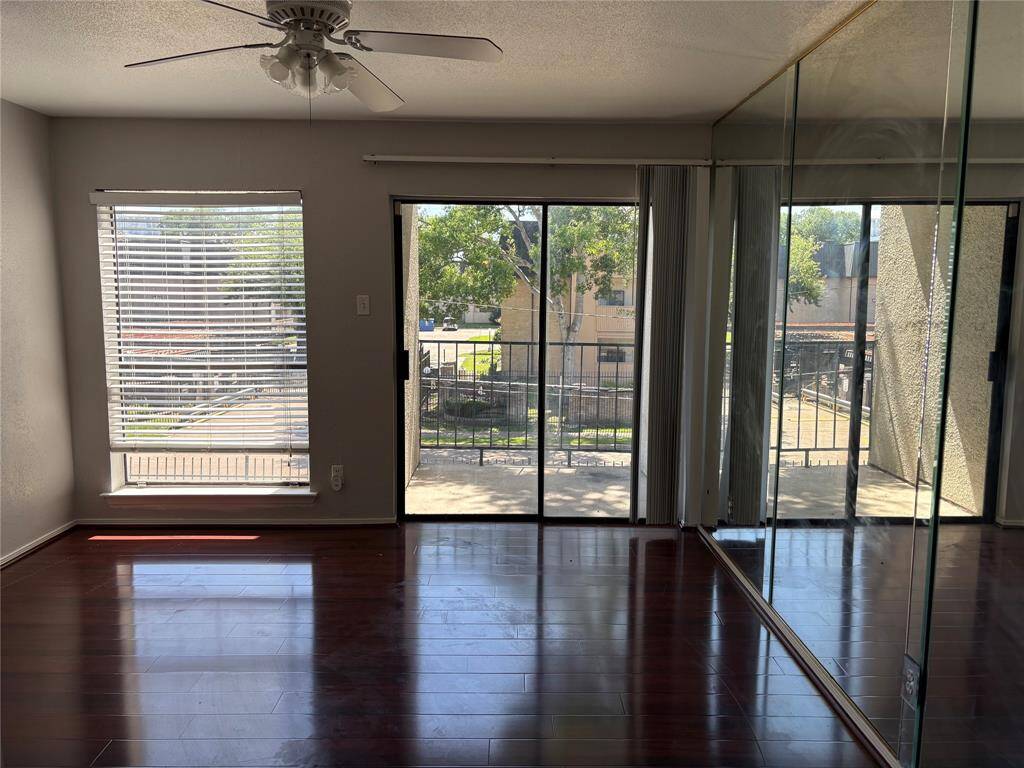 Master suite with Balcony