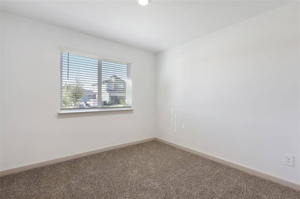 Secondary bedroom