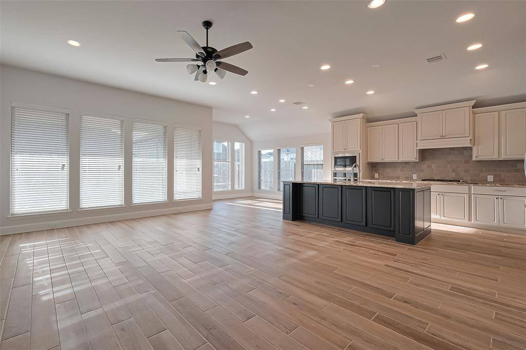 Formal living with ceiling fan