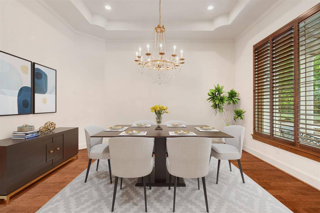 Formal dining virtually staged.