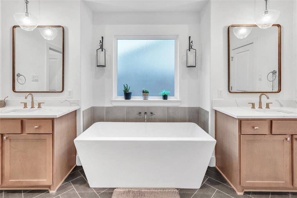 Luxurious primary bathroom.