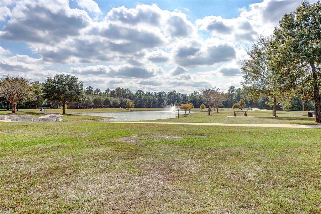 Five local parks feature pavilions, sports courts and fields, picnic and swimming facilities, and miles of walking and biking trails. Barton Creek Ranch is the perfect home base for fishing, birding, golfing and camping enthusiasts of all ages!