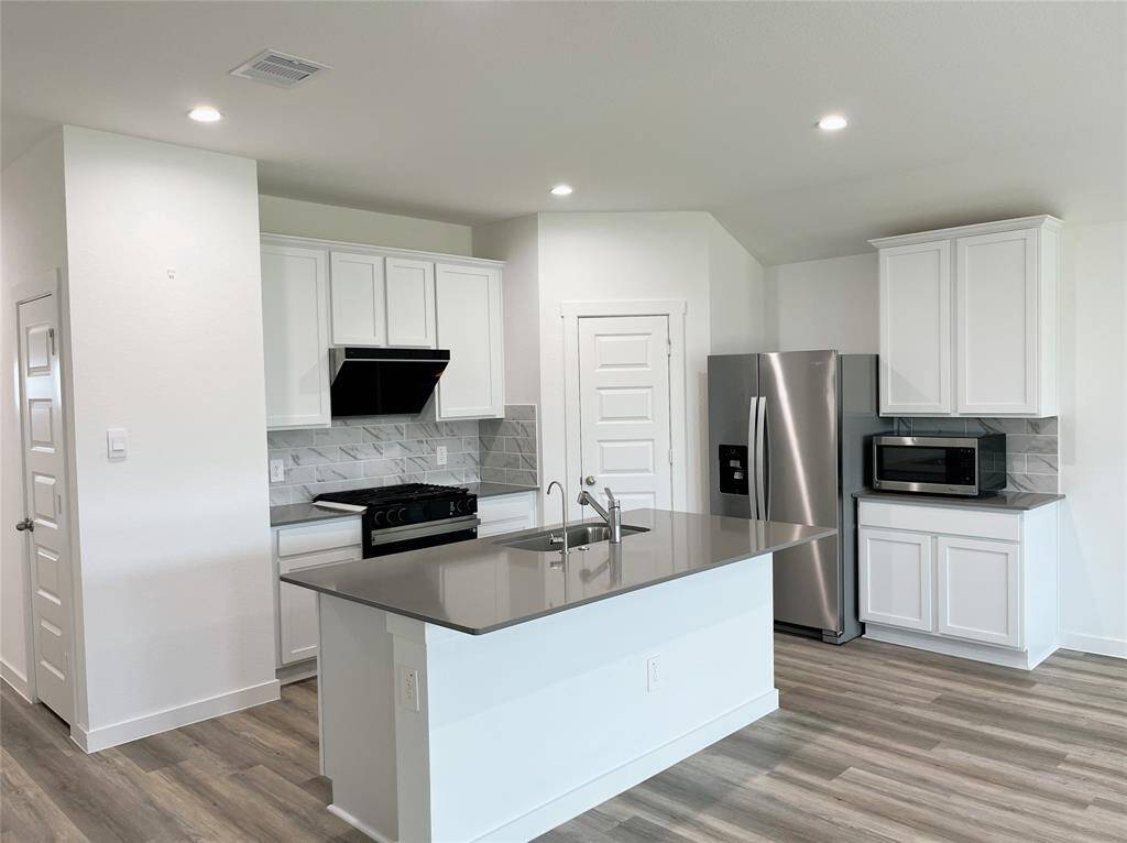 Kitchen with a center island