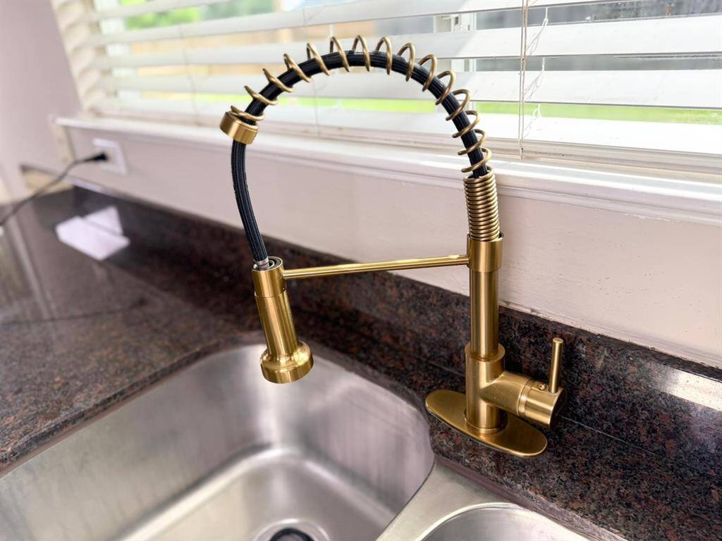 Kitchen faucet