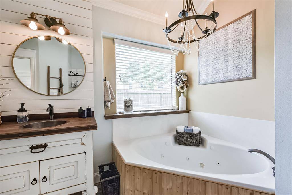 Luxurious jetted soaking tub.