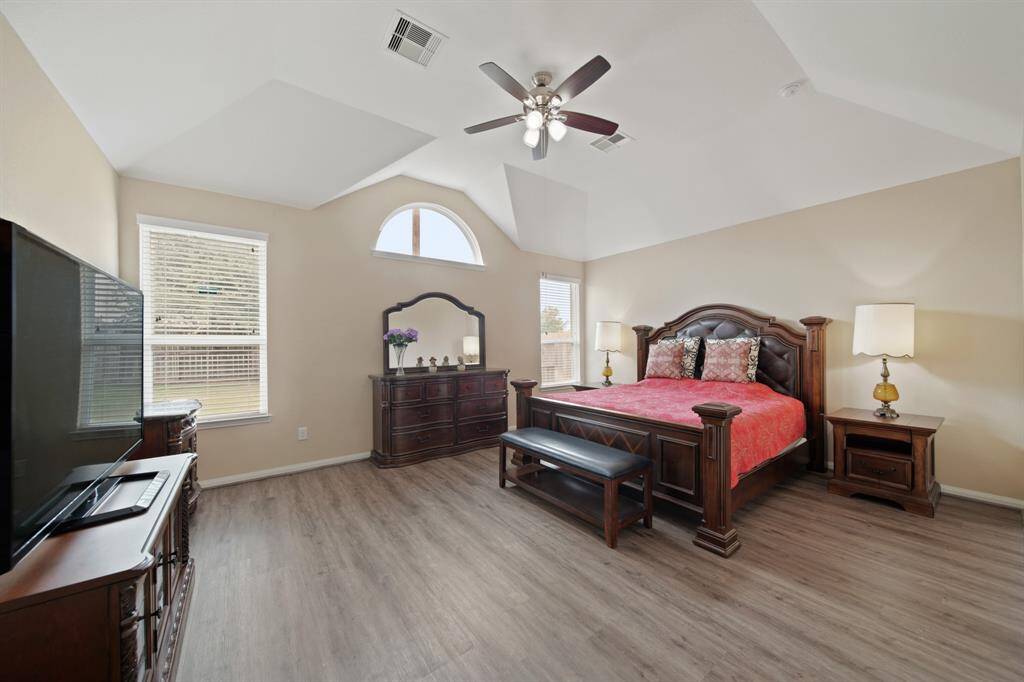 Large Master bedroom