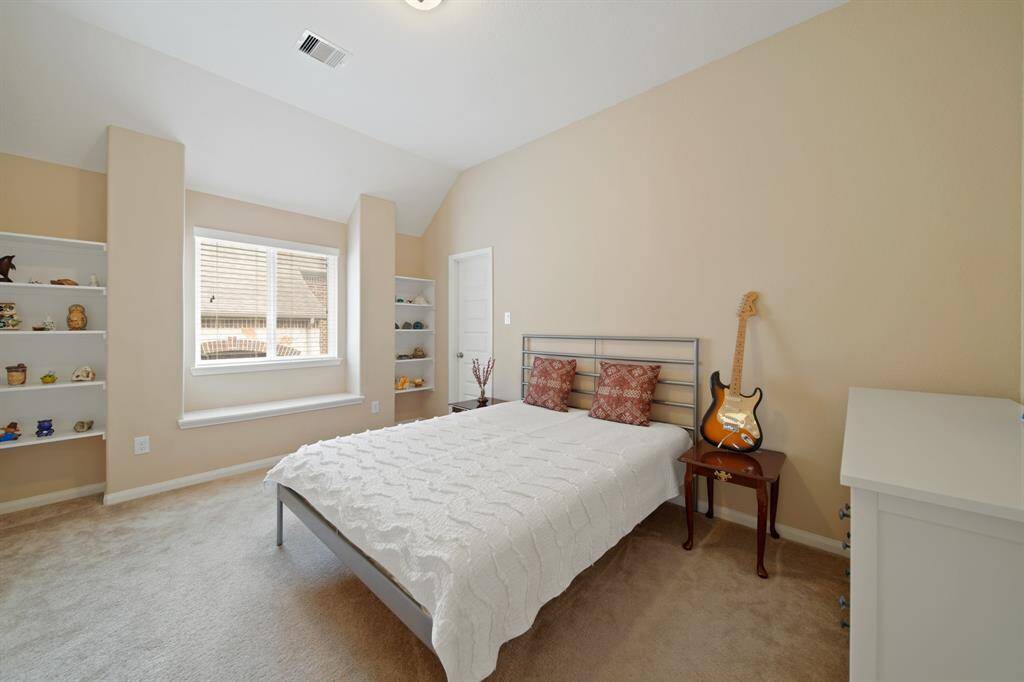 secondary bedroom up
