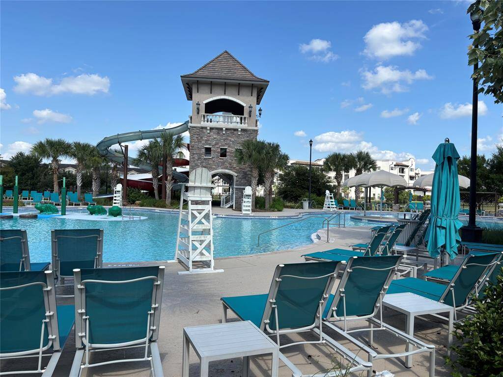AMAZING recreation pool!