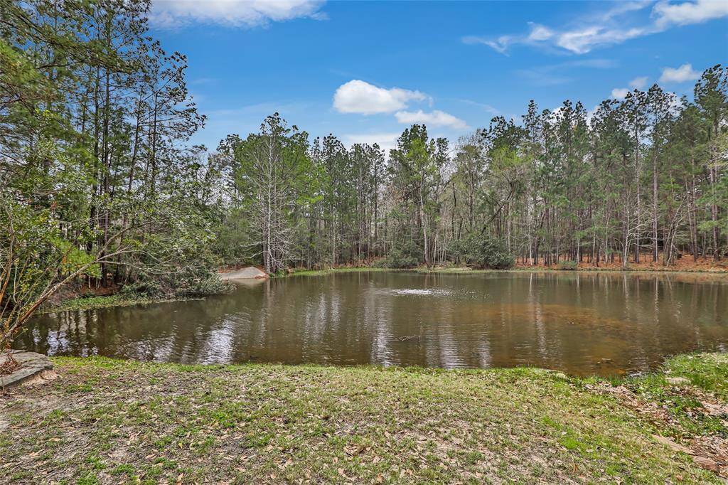 One of three ponds in the subdivision...  My sellers have caught Bass and Catfish...  The fish love to be fed...