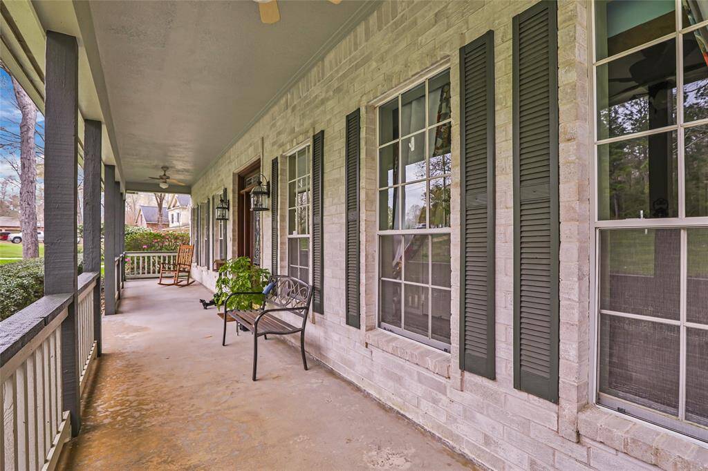 All brick home... Extra long front porch...