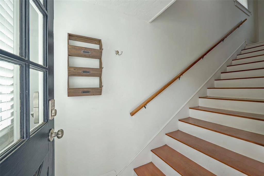 Entry to Garage Apartment