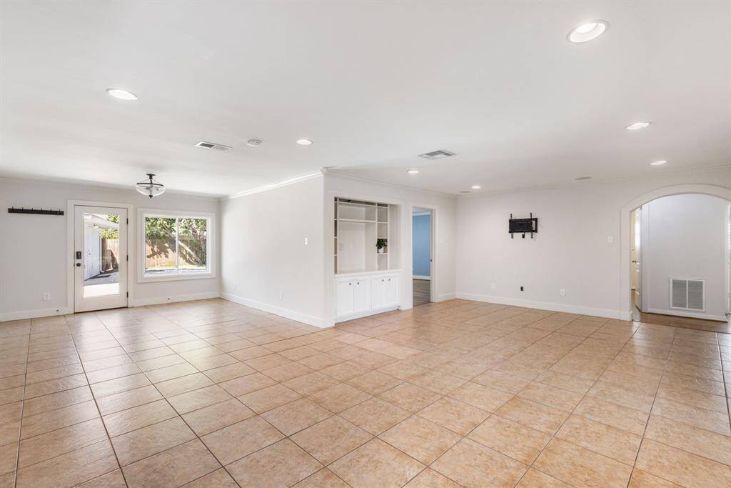 The main living area provides plenty of floor space, offering endless possibilities to suit your design preferences.
