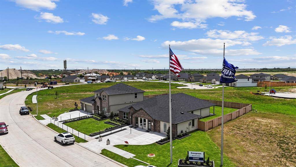 EVERGREEN MODEL HOME