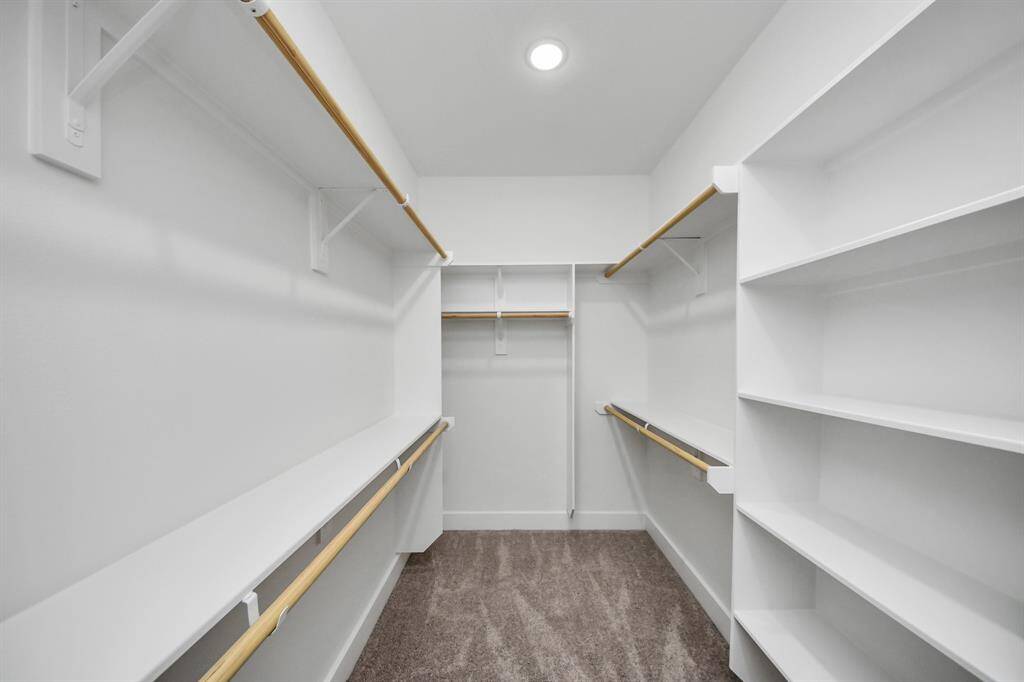 Walk-in closet