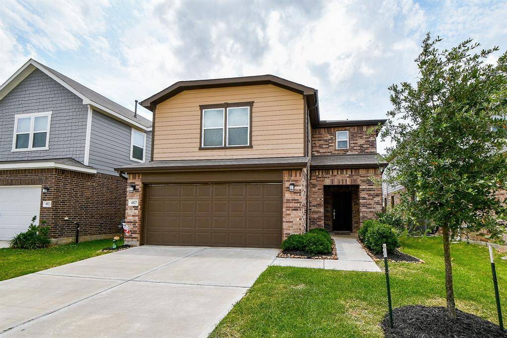 This charming two-story home offers great curb appeal with a well-kept front yard and a clean, classic exterior. A gutter system adds both function and value. A solid and attractive option in a quiet neighborhood