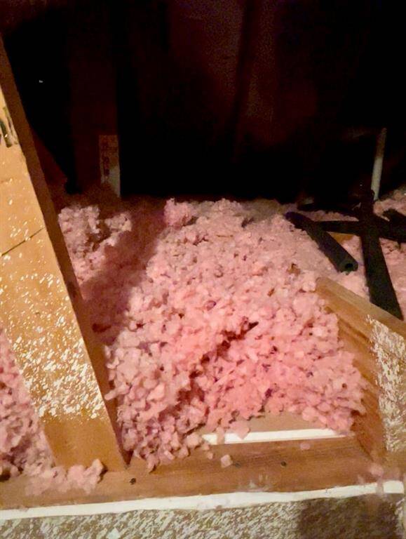 Insulation at full depth.